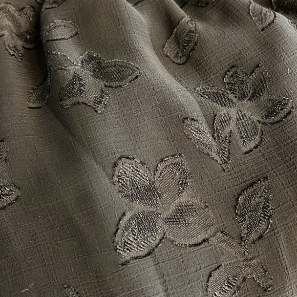 CeCe off shoulder jacquard blouse in black,elastic top ruching,tie sleeves,NWT,L - Picture 11 of 11